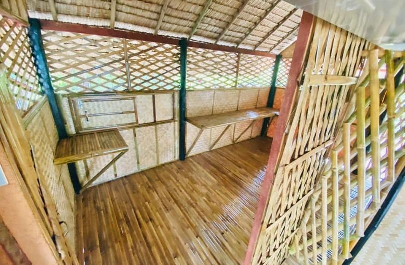 Cette maison à structure en bois naturel avec une salle de bain pour seulement 2 000 Euro